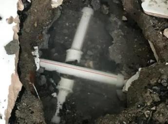 宁蒗阳台漏水维修公司为您分享楼上楼下漏水怎么处理